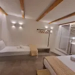 בית הארחה Golden Star איוס חורה