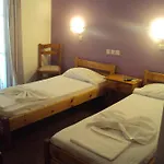Golden Star בית הארחה איוס חורה