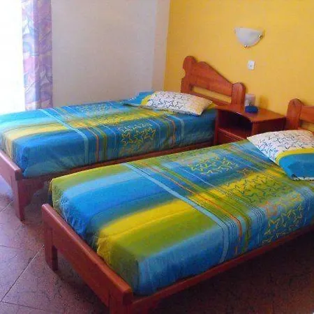 Golden Star Πανσιόν Ίος