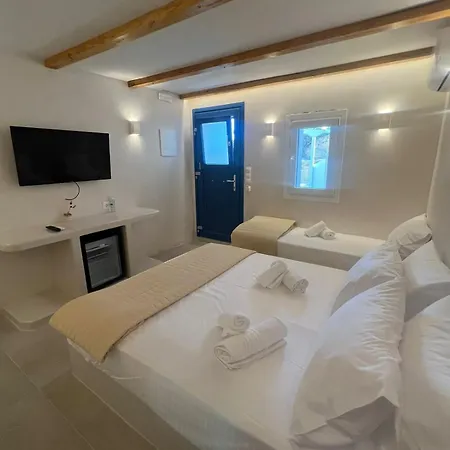 Πανσιόν Golden Star Ίος