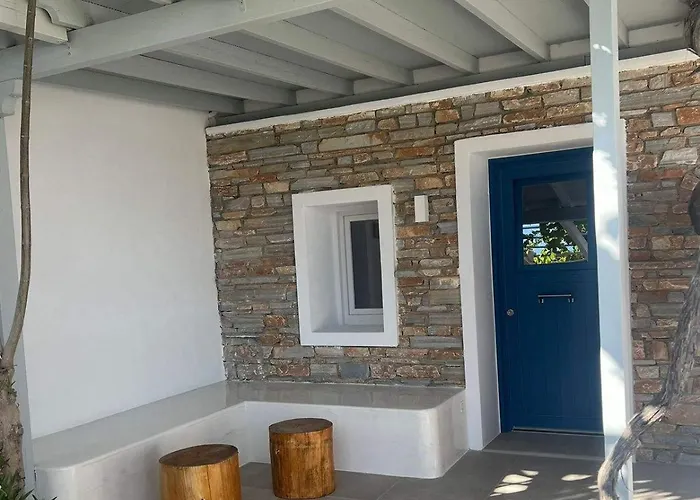 Golden Star 3* イオス島 チョーラ