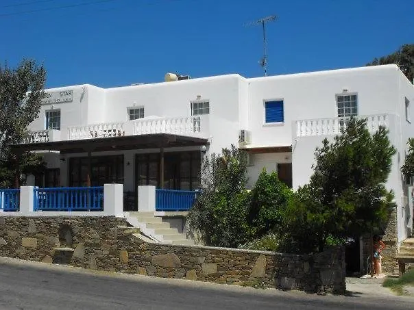 Golden Star イオス島 チョーラ